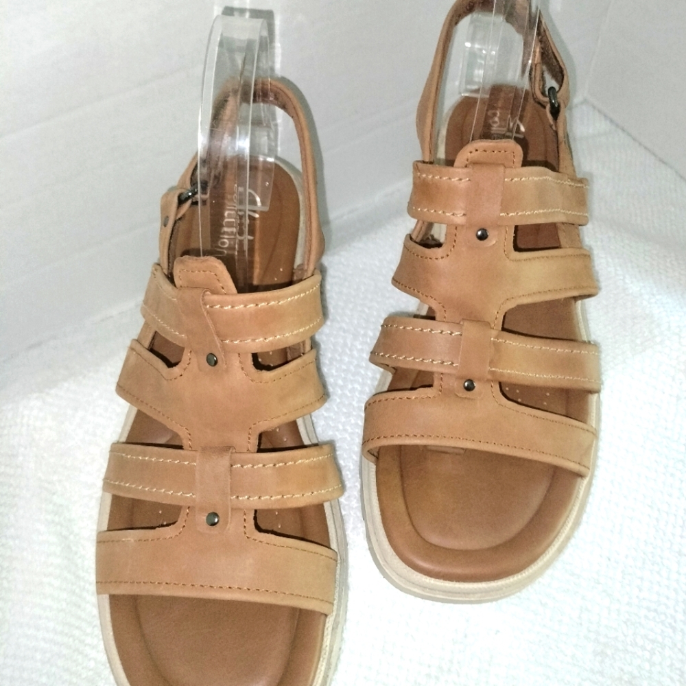 Clarks Collection Chic Tan Strappy Sandals Sz US 10M/ EU 41 1/2